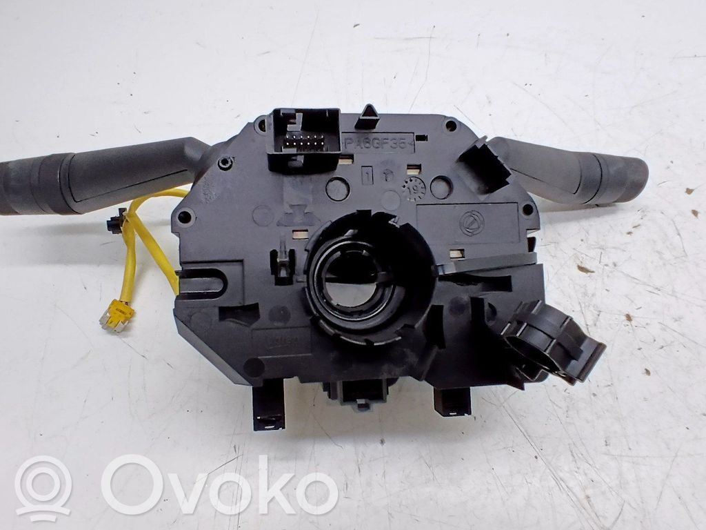 Fiat Grande Punto Boutons / interrupteurs volant 