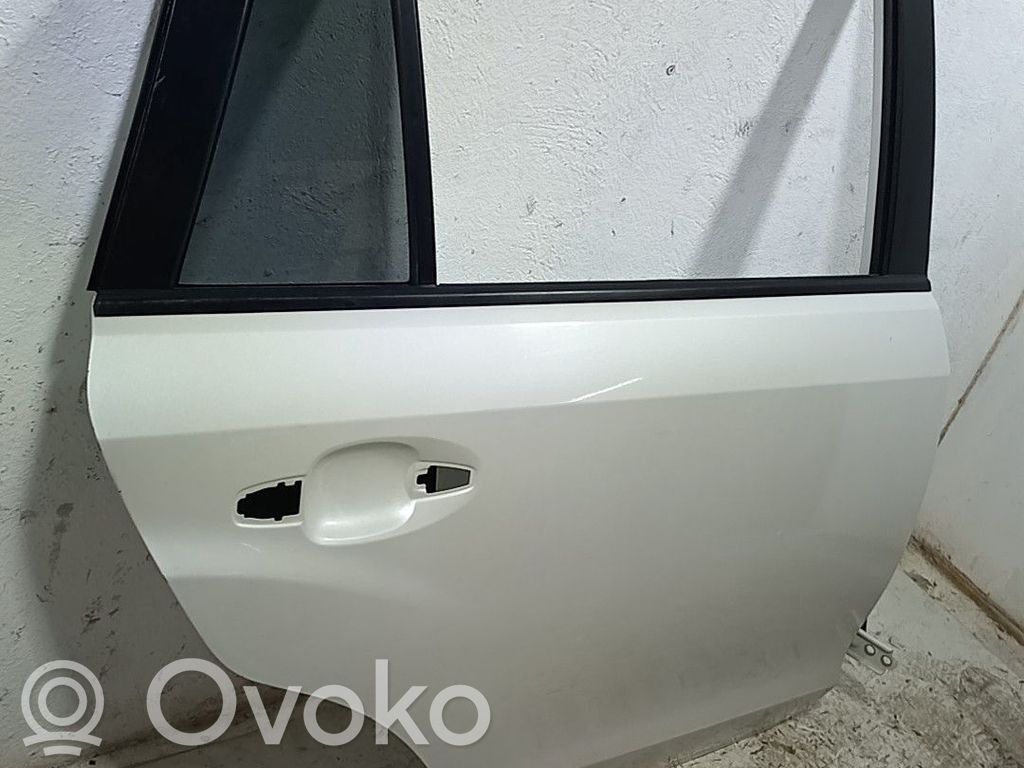 Subaru Impreza II Puerta trasera