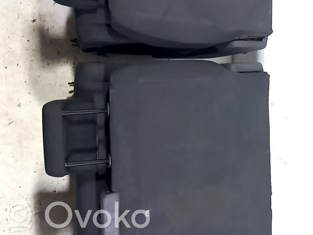 Dritte Sitzreihe   654100170A