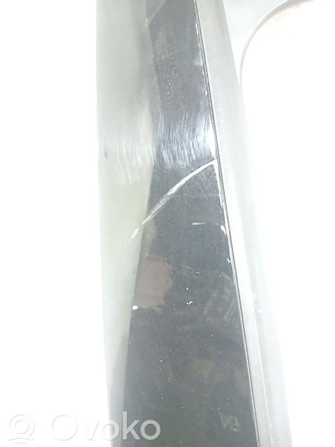 Porte avant   YQ00173880