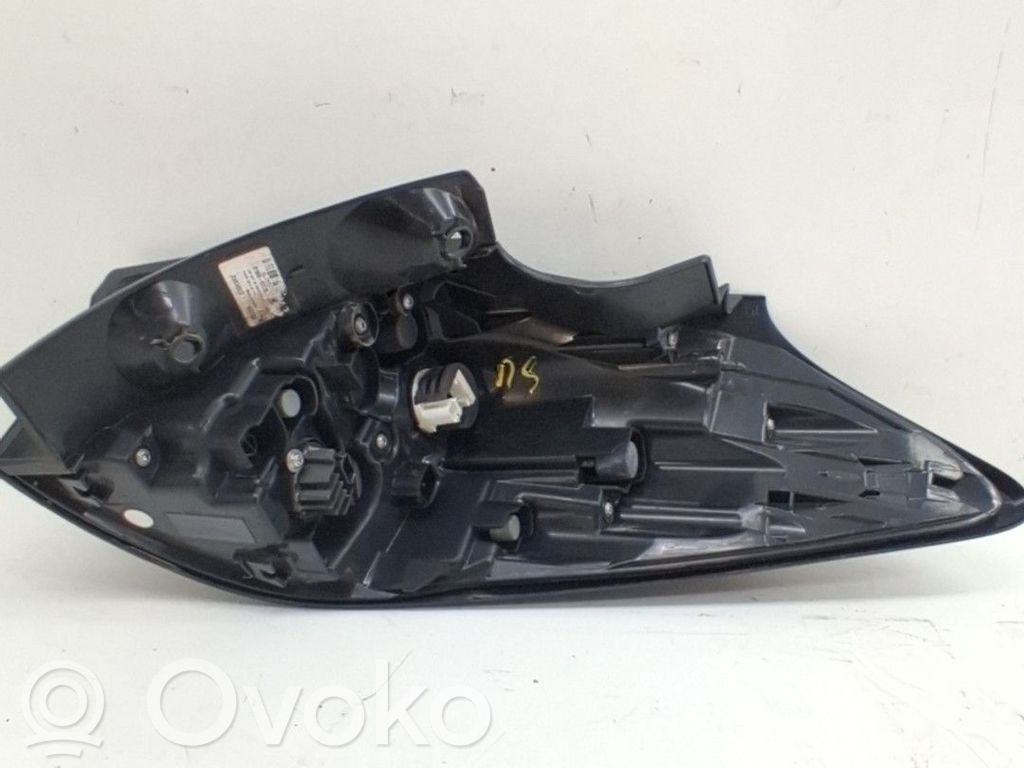 Toyota Yaris Cross Żarówka lampy tylnej