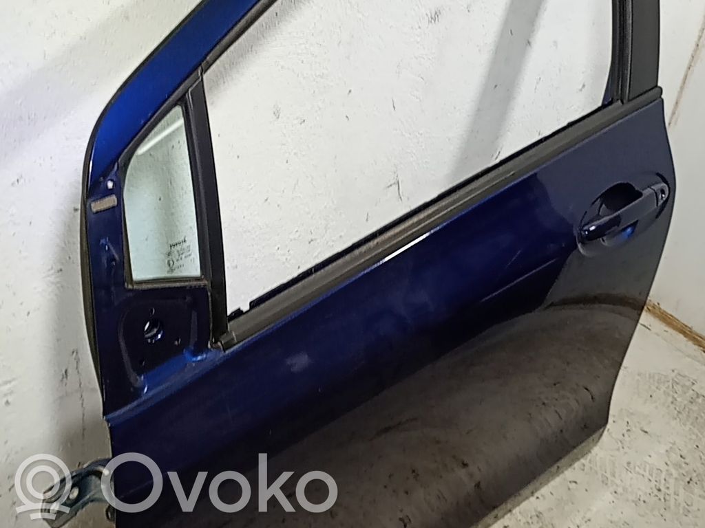 Toyota Yaris Puerta delantera