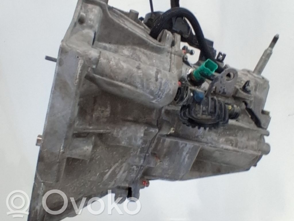 Renault Express Manualna 5-biegowa skrzynia biegów