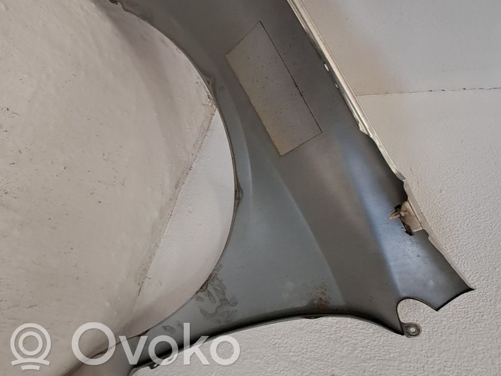 Honda Civic Etulokasuojan reuna 