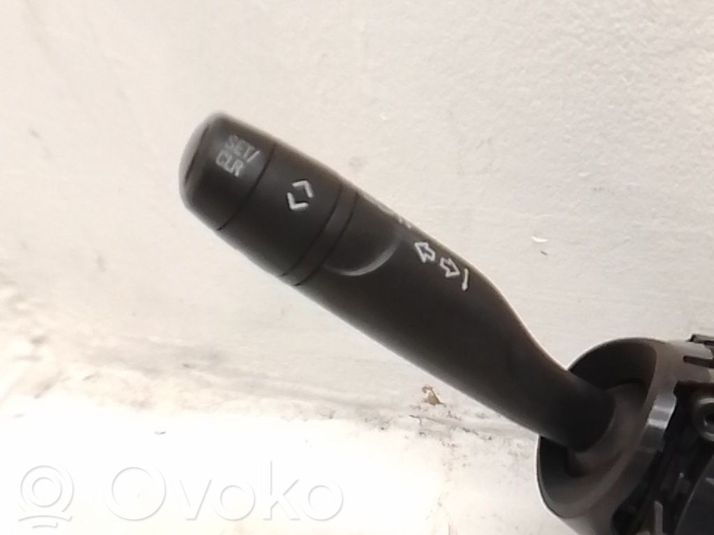 Opel Corsa F Ohjauspyörän painikkeet/kytkimet 