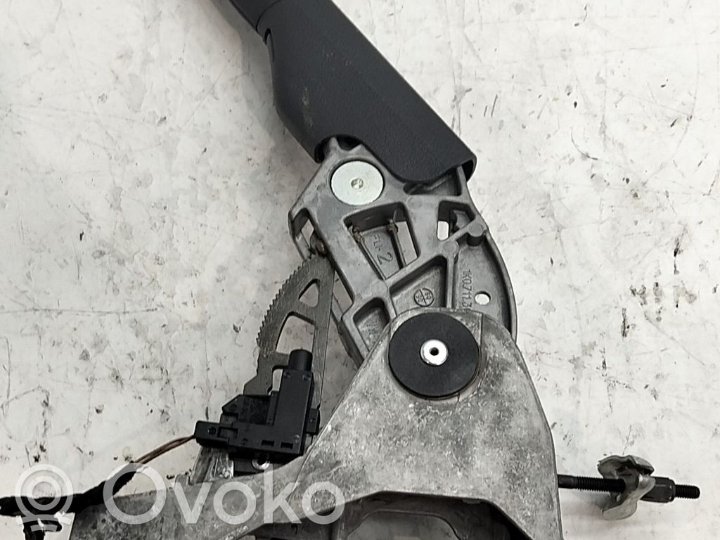 Volkswagen Golf V Rączka / Dźwignia hamulca ręcznego 