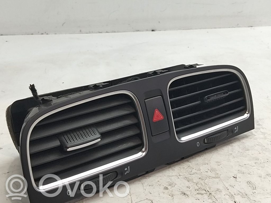 Volkswagen Golf V Rejilla de ventilación central del panel