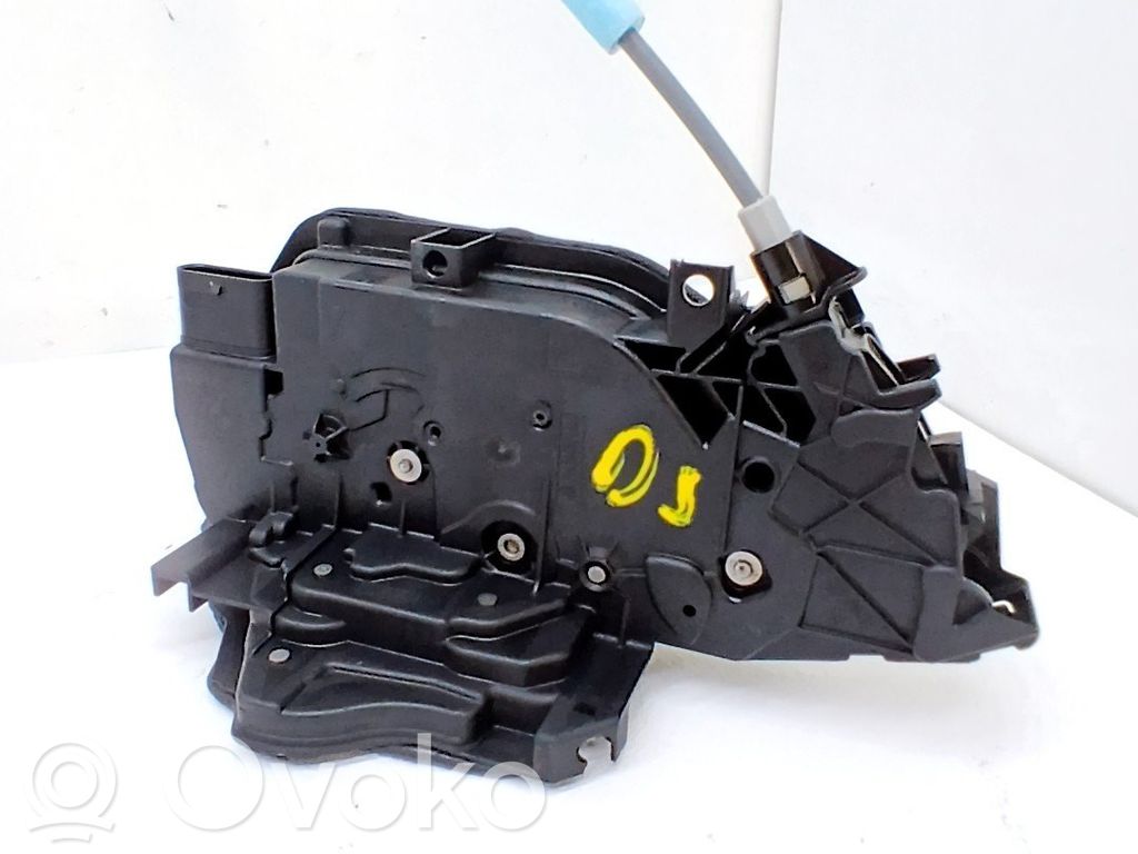 BMW 1 F40 Etuoven lukko 