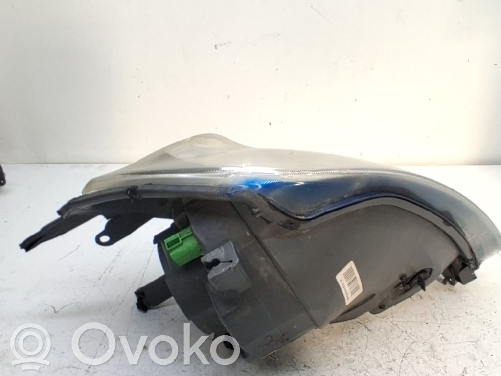 Ford Fiesta Phare frontale 