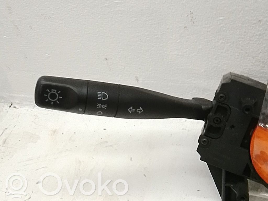 Land Rover Freelander Przełącznik / Przycisk kierownicy 