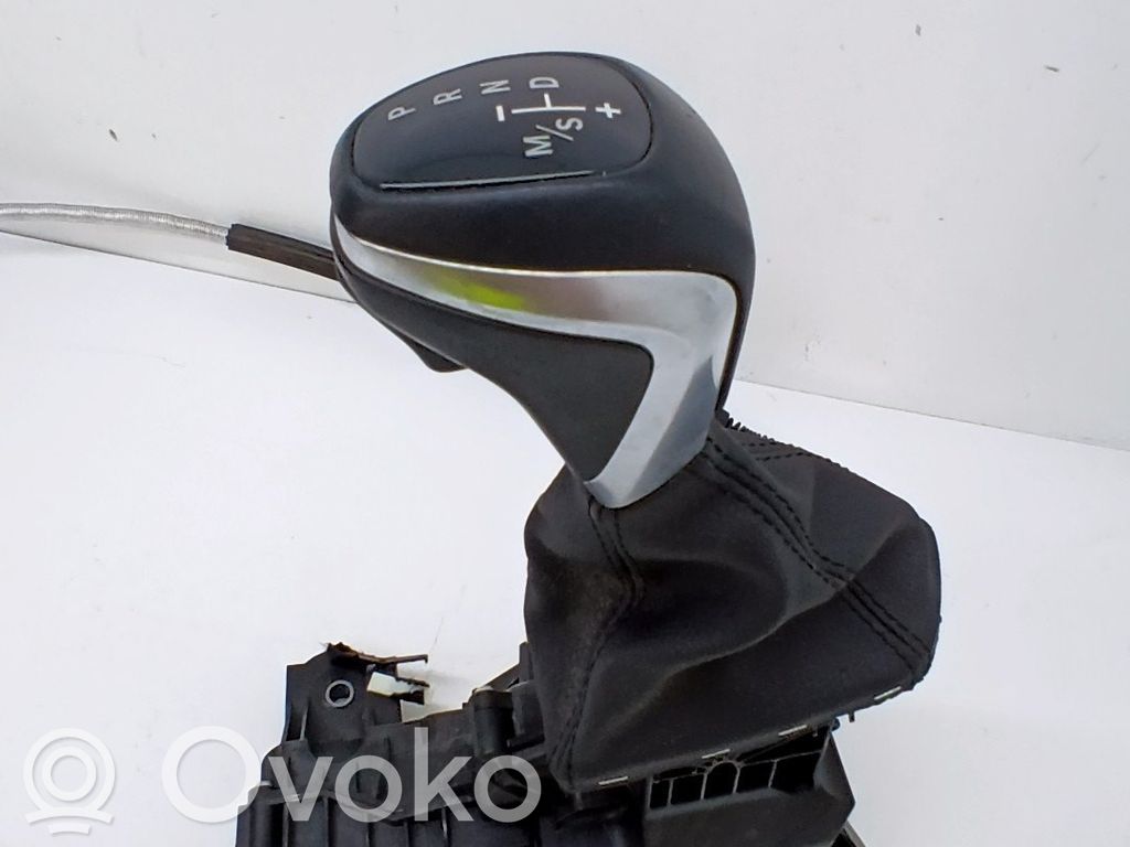 BMW 2 F46 Palanca de cambios 