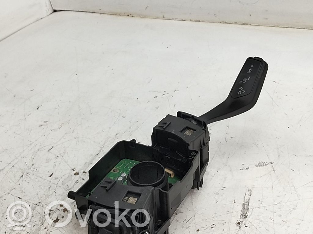 Ford Puma Ohjauspyörän painikkeet/kytkimet 