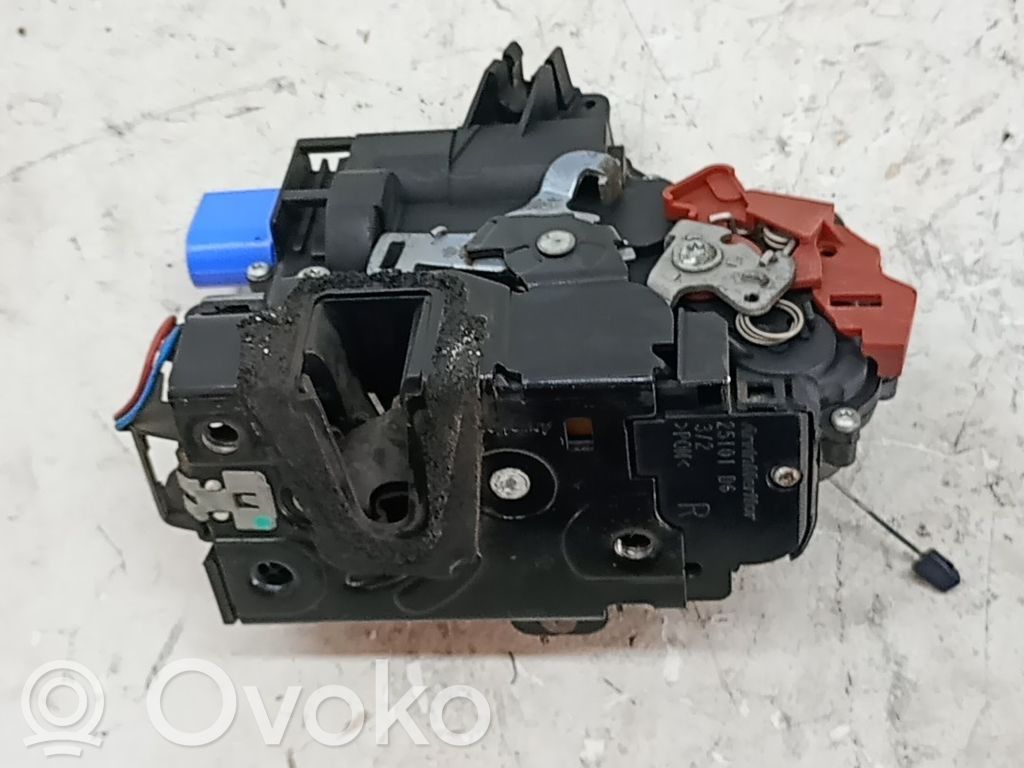 Skoda Fabia Mk2 (5J) Serratura portiera anteriore