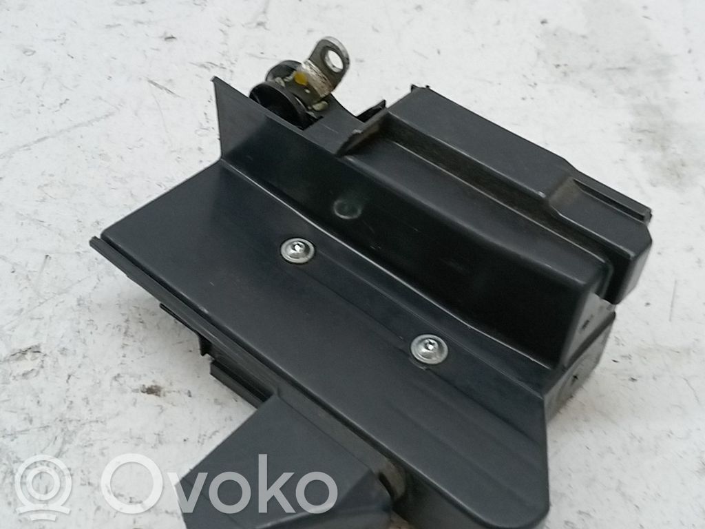 Dacia Duster Serrure de porte avant 