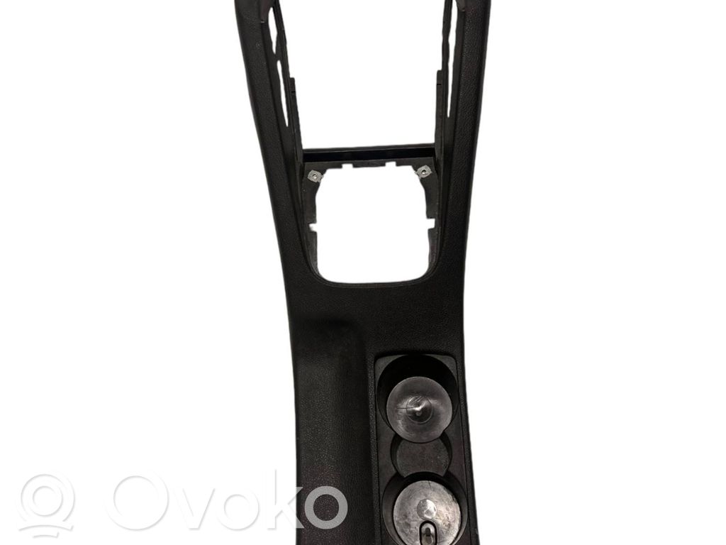 Centrālā konsole   1K0863243A
