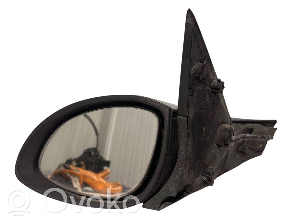 Opel Vectra B Manualne lusterko boczne drzwi przednich 