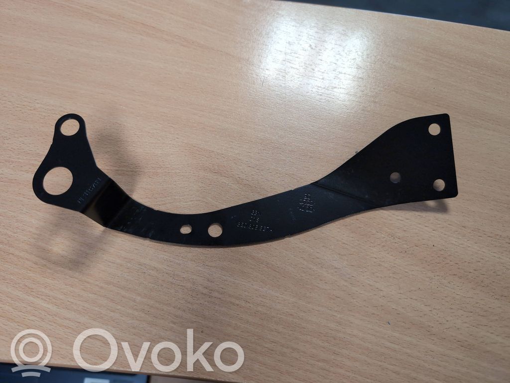 Audi A4 S4 B7 8E 8H Radiator mount bracket 