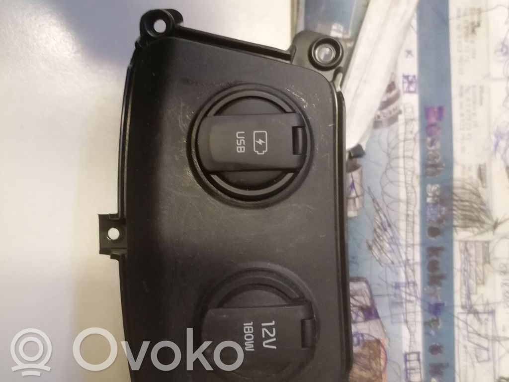 KIA Sportage 12 V Socket (rear) 