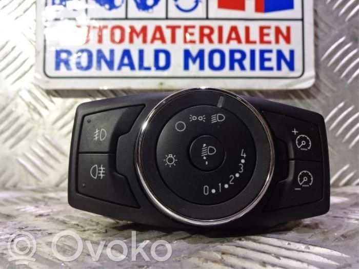 Ford Focus Light switch 