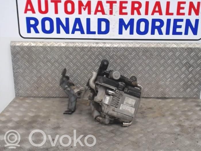 Audi A8 S8 D3 4E Dzesēšanas šķidruma sildītājs 