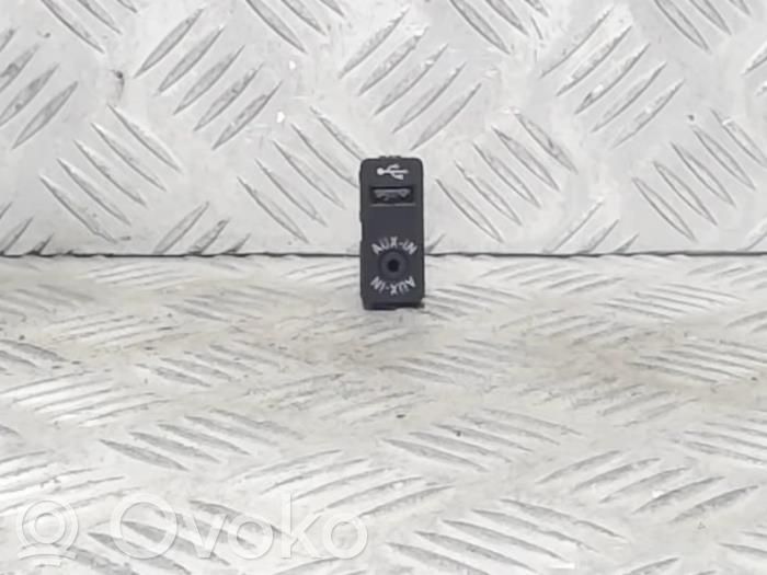 USB socket connector   9229246,9229246
