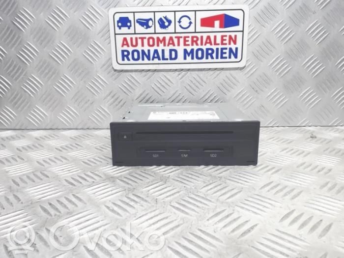 Audi Q2 - Radio/CD/DVD/GPS head unit 