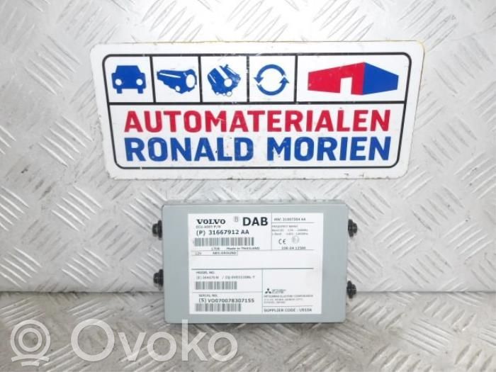 Volvo V40 Cross country Aerial antenna amplifier 