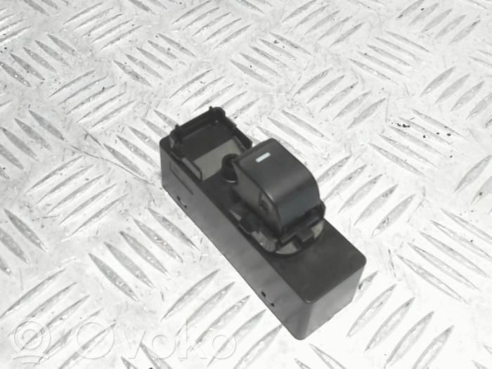 Mazda 3 III Electric window control switch 