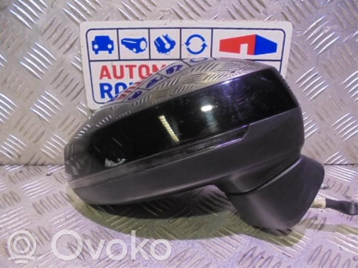 Elektryczne lusterko boczne drzwi przednich   8V5857410J