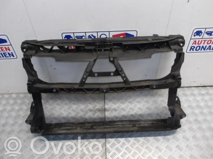 Volkswagen Phaeton Radiatoru panelis 