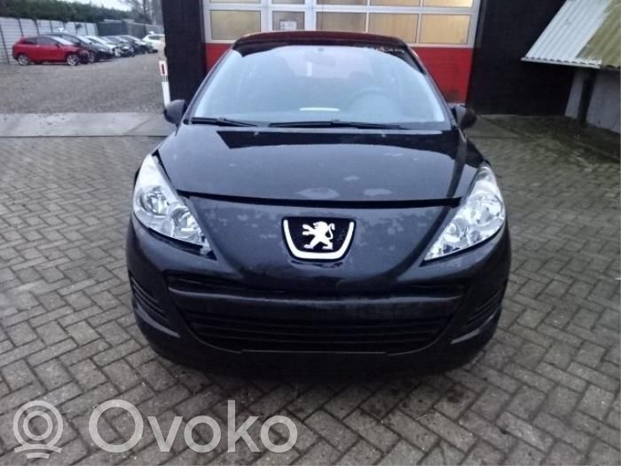 Peugeot 207 Konepelti 