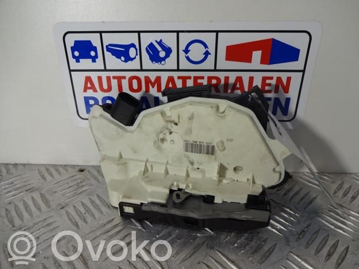 Skoda Fabia Mk2 (5J) Zamek drzwi tylnych 