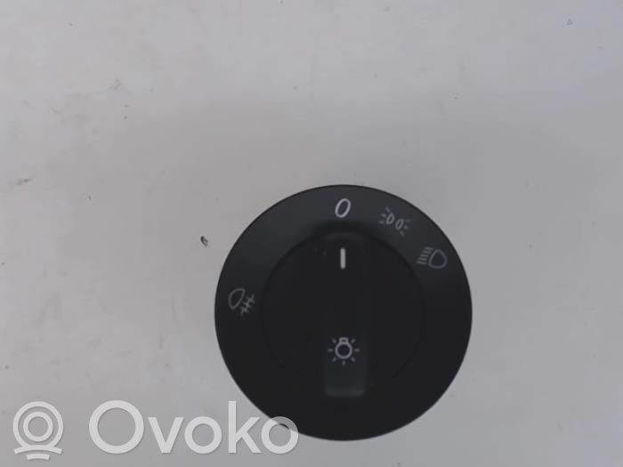 Volkswagen Jetta VI Light switch 