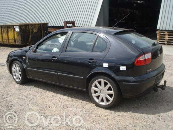 Seat Leon (1M) Puerta trasera 