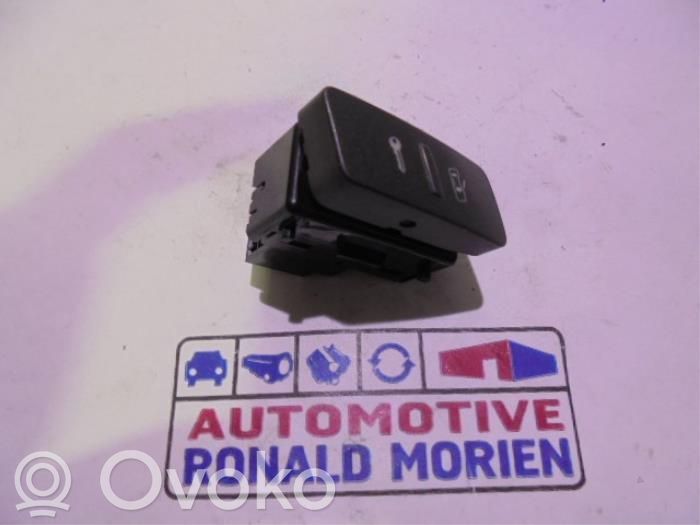 Central locking switch button   3D0962125