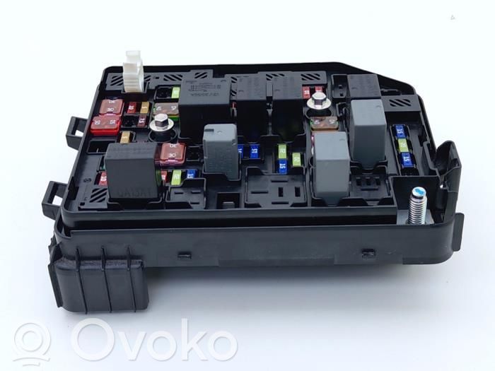 Opel Karl Sicherungskasten komplett 