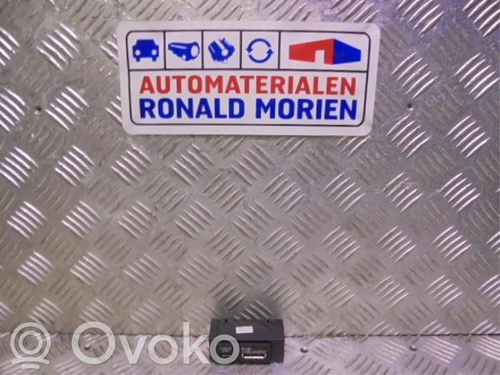Audi A3 S3 8V Otros repuestos del interior 