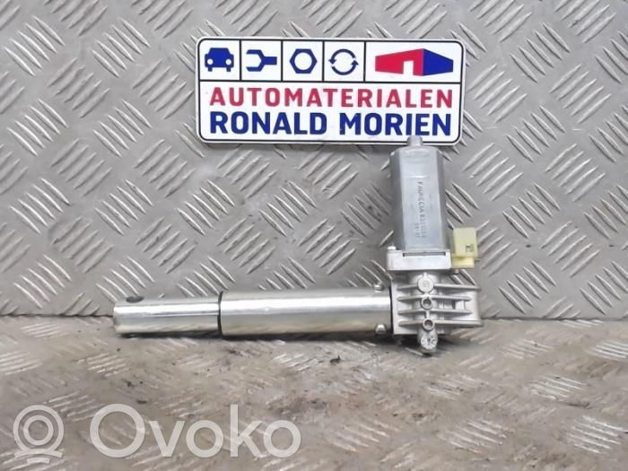 Motor de ajuste del asiento   7121065