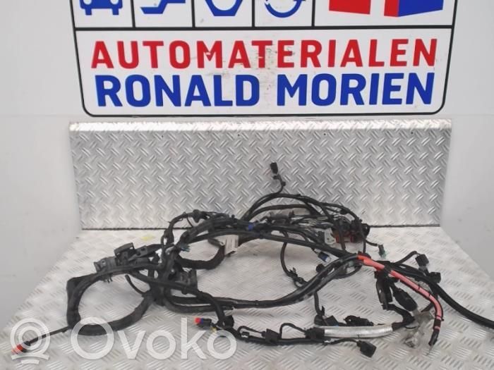 Volvo V40 Проводка двигателя 
