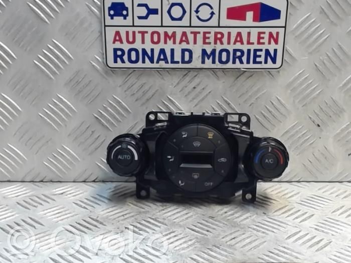 Ford Fiesta Climate control unit 