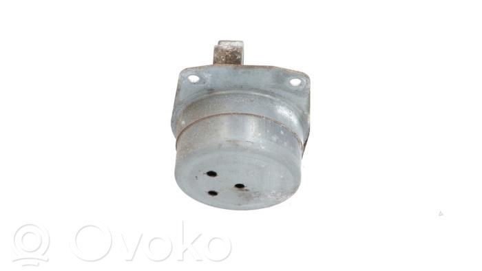 Engine mount bracket   13312098,13312098