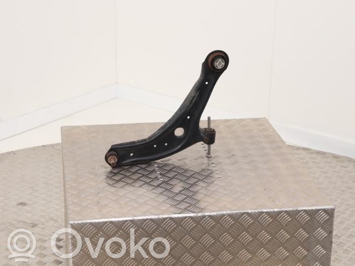 Ford Fiesta Wahacz przedni 
