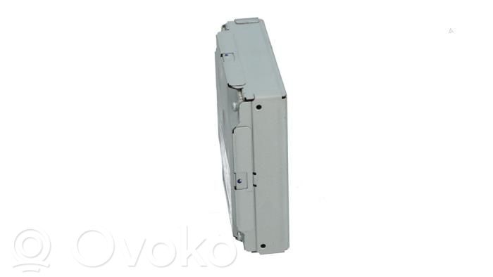 Renault Megane III Antenna control unit 
