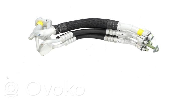 Tesla Model 3 Ilmastointilaitteen putki (A/C) 
