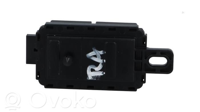 BMW 3 G20 G21 Radio antenna 