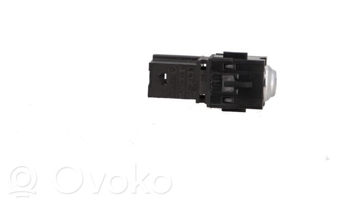 Peugeot 108 Enchufe conector USB 