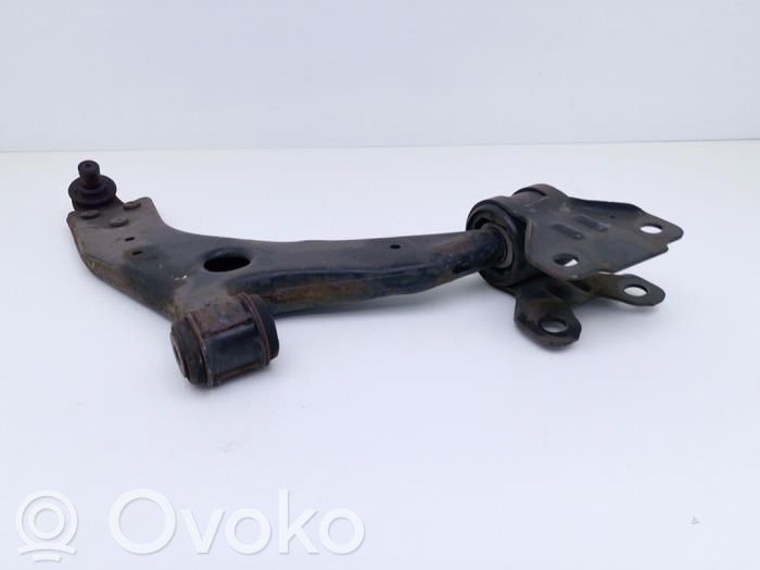 Ford Focus Рычаг 