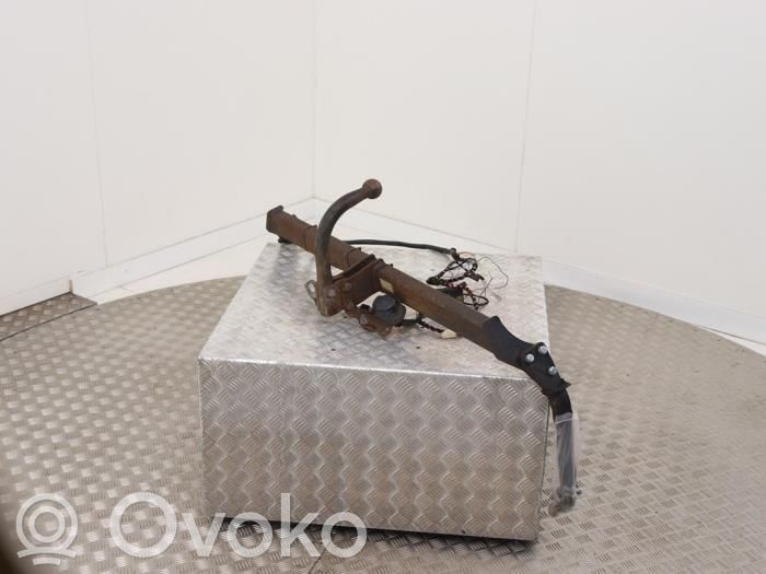 Renault Megane IV Vetokoukkusarja 