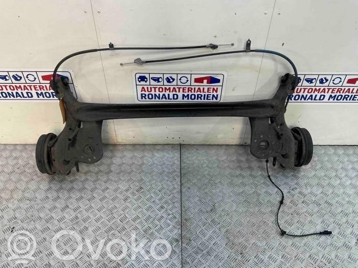 Toyota Aygo AB40 Eje trasero 