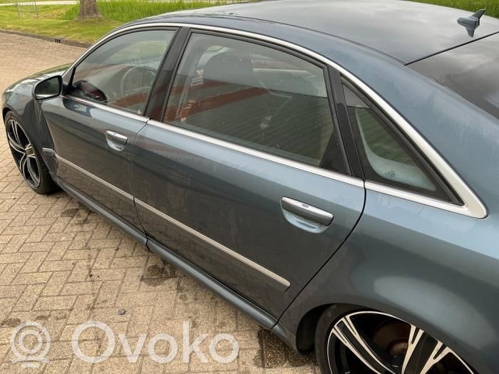 Audi A8 S8 D3 4E Aizmugurējās durvis 